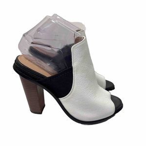 Calvin Klein Heels Womens Peggy White Mules Open Toe Slip On 8M